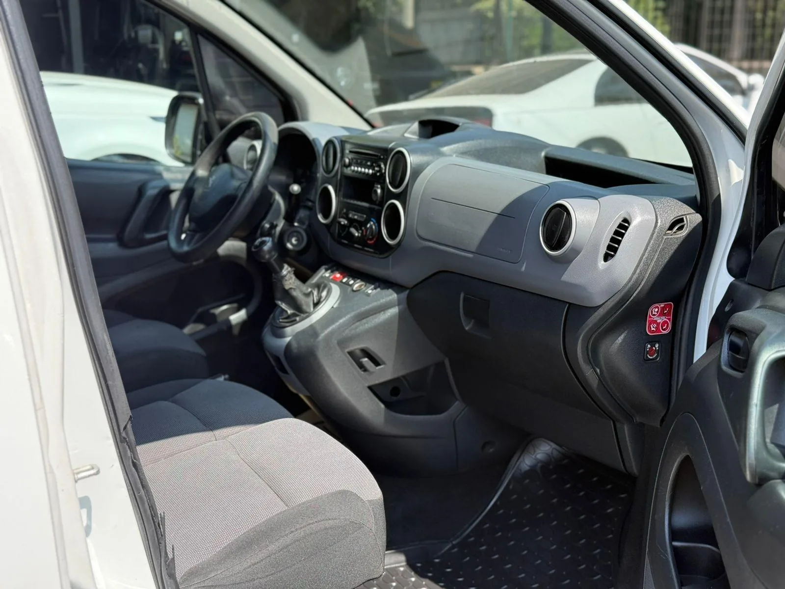 PEUGEOT PARTNER foto 13