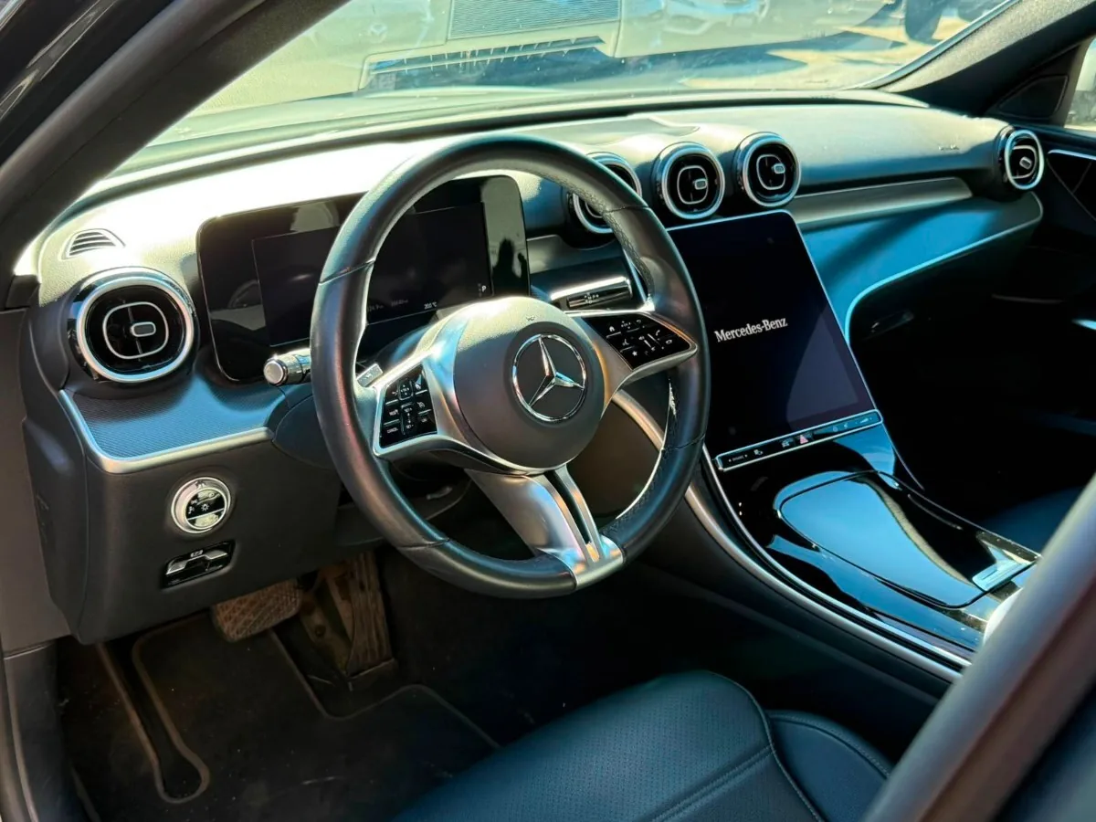 Mercedes-Benz C200 foto 8