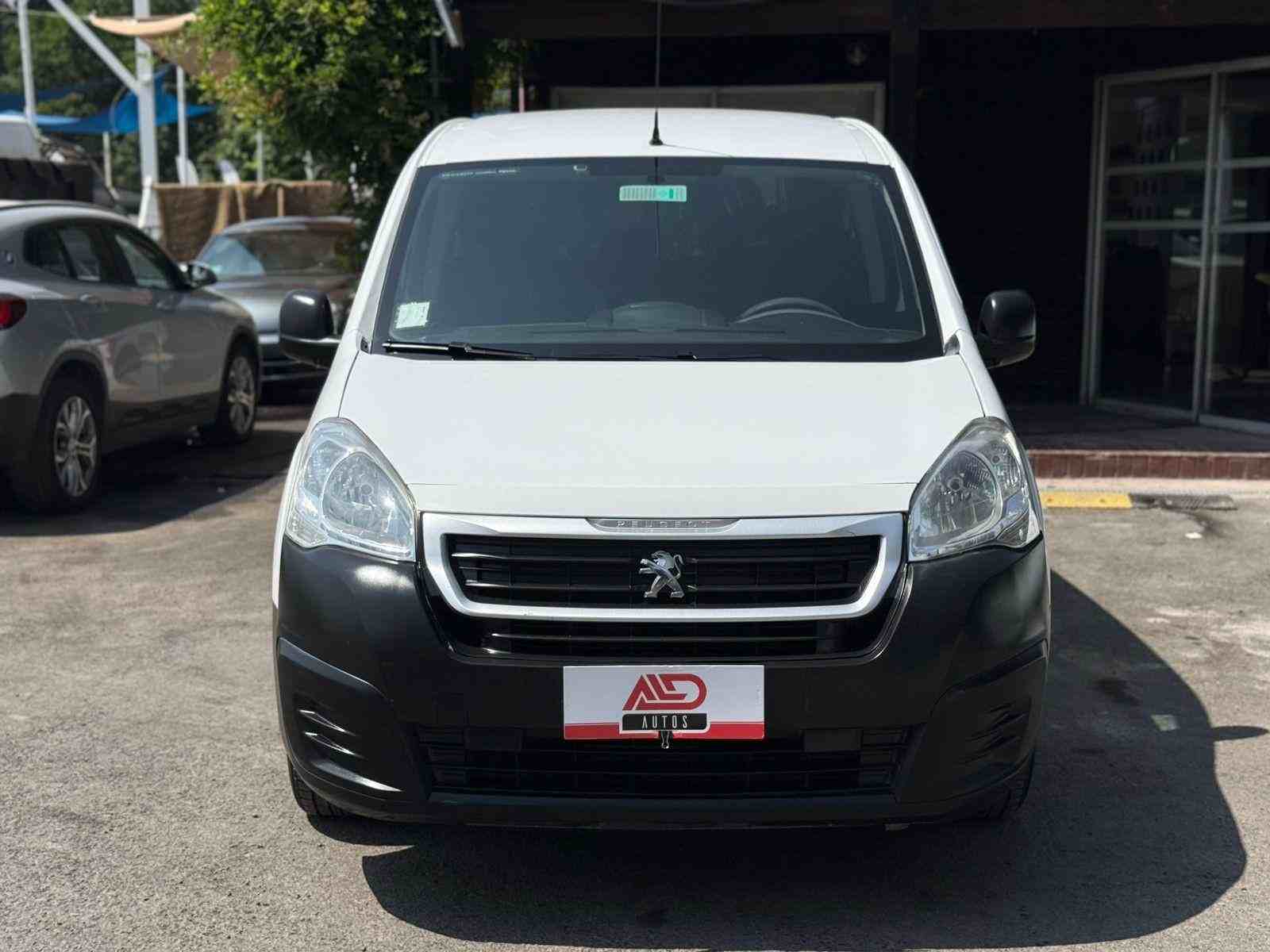 PEUGEOT PARTNER HDI 1.6 MT foto 2