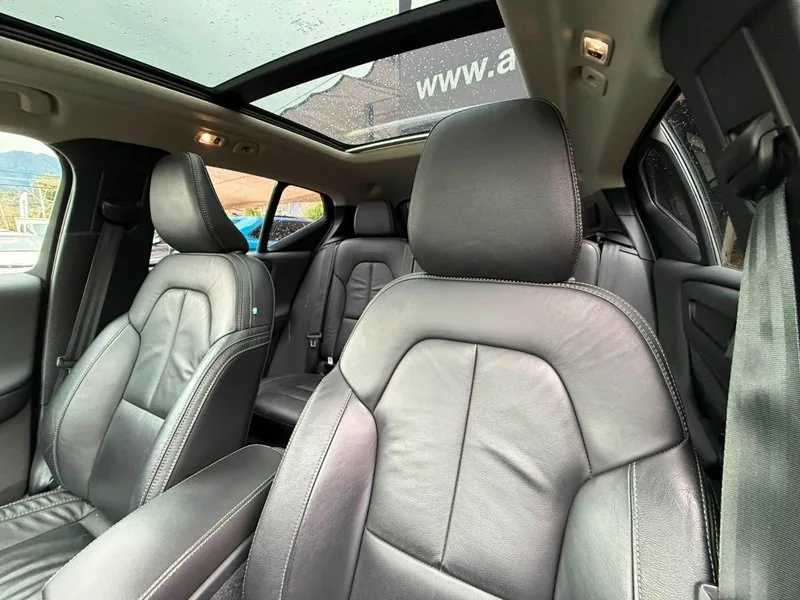 Volvo XC40 T5 HYBRID R DESING 1.5T foto 15