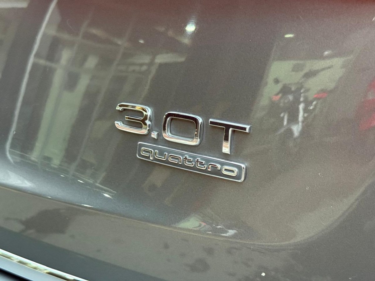 Audi Q5 3.0T S Line Quattro foto 13
