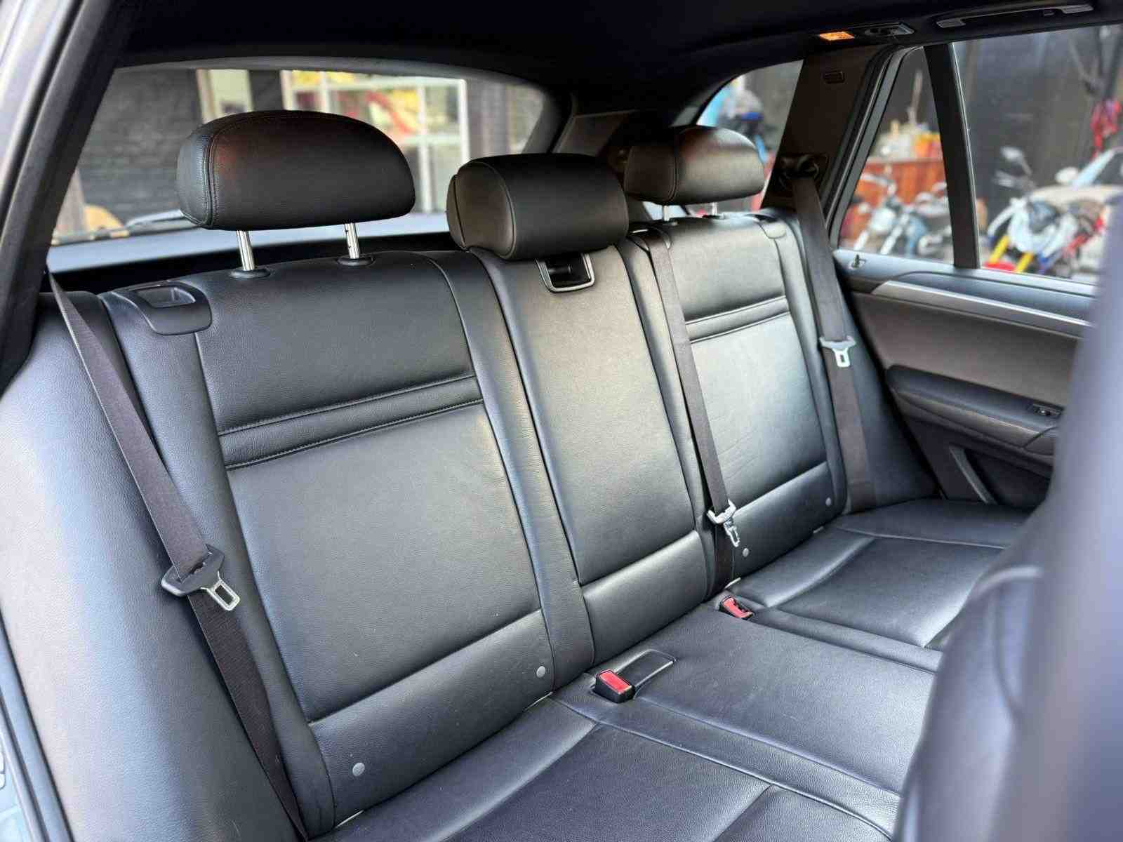 BMW X5 M foto 16