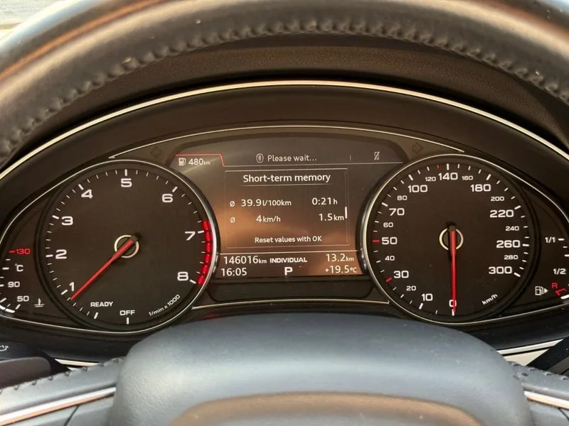 Audi Q7 2.0 TFSI QUATTRO 3 FILAS foto 12