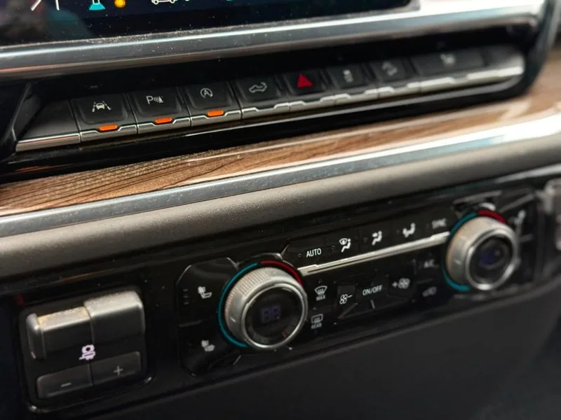 Chevrolet SILVERADO LT TRAIL BOSS 5.3 foto 10