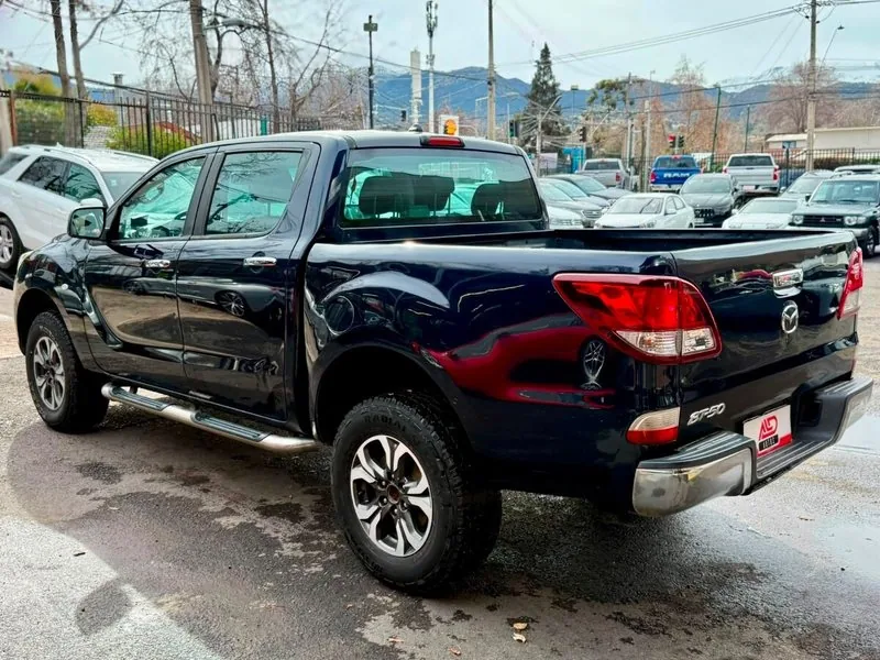 Mazda BT-50 2.2 DIESEL 4X2 MT foto 4
