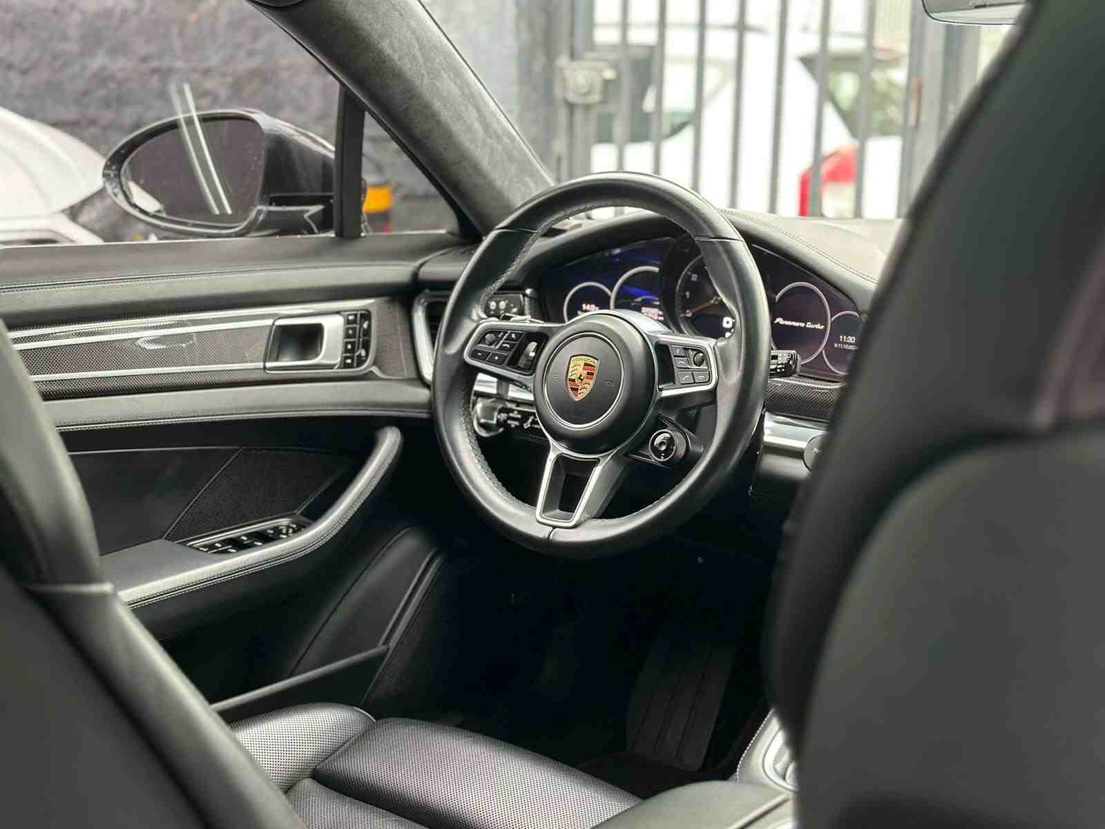 Porsche Panamera foto 20