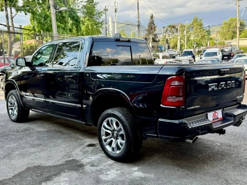 Ram 1500 LIMITED 4X4 foto 6