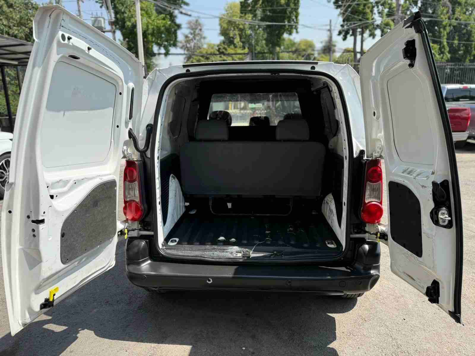PEUGEOT PARTNER HDI 1.6 MT foto 10