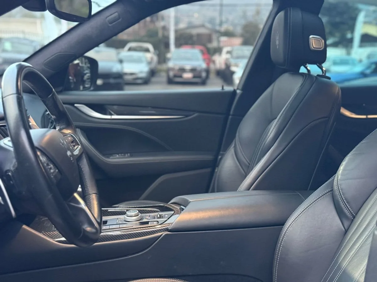 Maserati Levante S foto 9