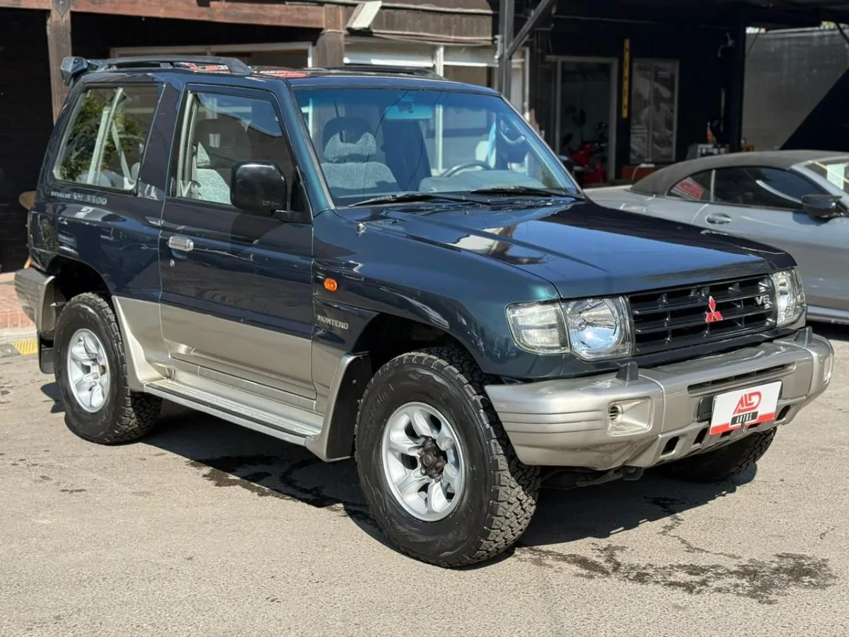 Mitsubishi Montero foto 3