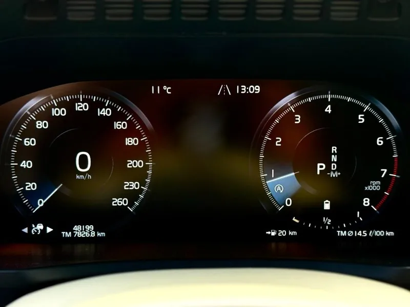Volvo XC90 B6 AWD 2.0 foto 9