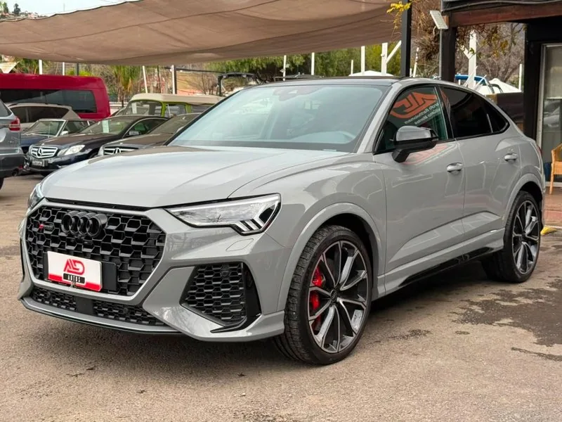 Audi RS Q3 Sportback foto 1
