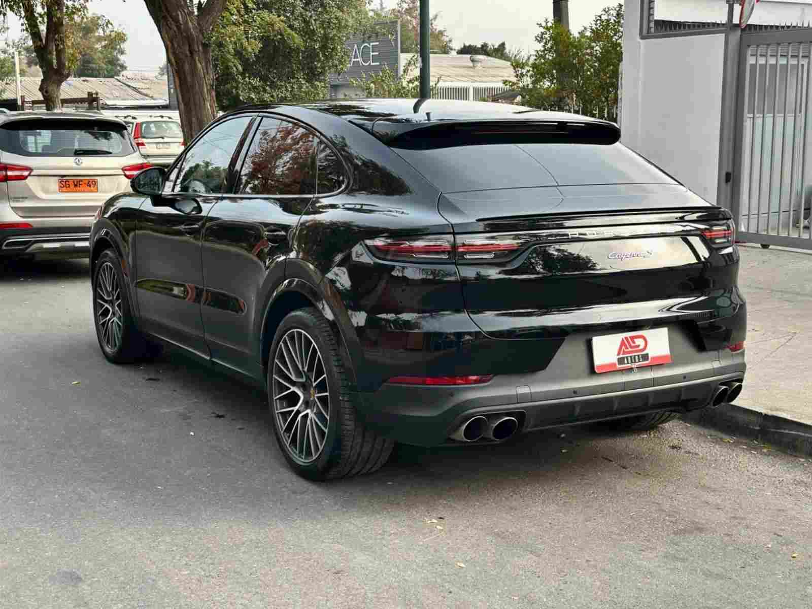 PORSCHE CAYENNE COUPE S 2.9 foto 4