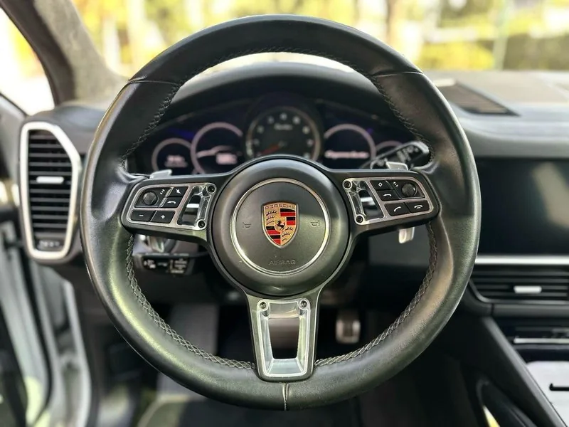 Porsche CAYENNE TURBO foto 11