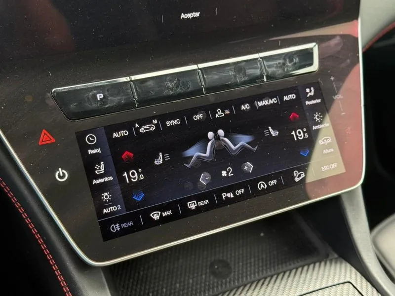 Maserati GRECALE TROFEO AWD 3.0 foto 11