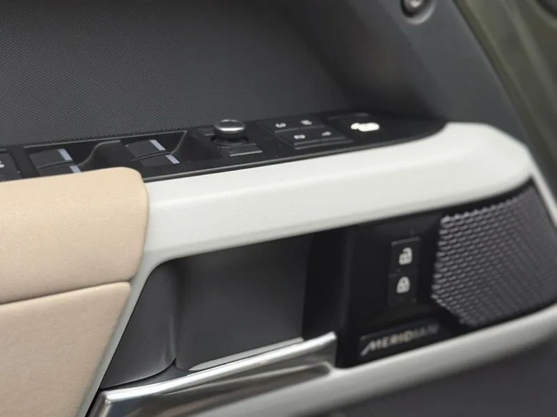 Land Rover DEFENDER 110 FIRST EDITION foto 17