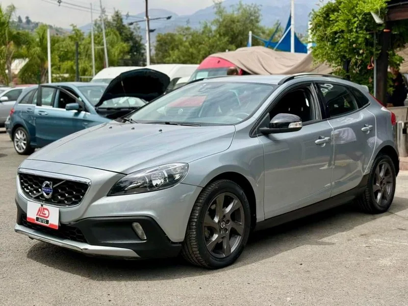 Volvo V40 CROSS COUNTRY T4 foto 1