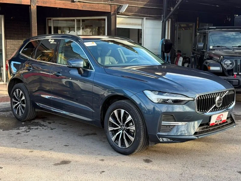 Volvo XC60 2.0 B5 AWD foto 3
