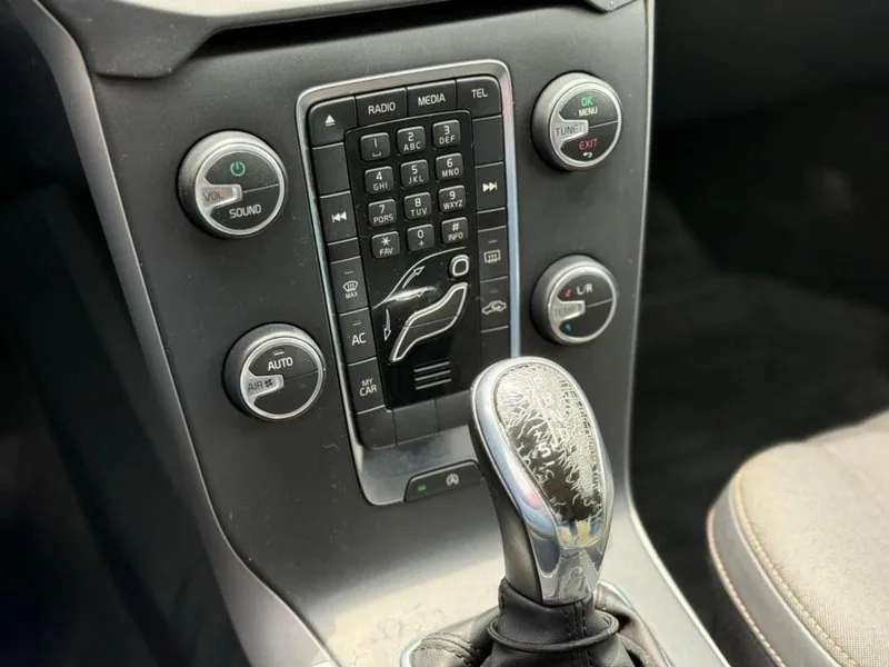 Volvo V40 CROSS COUNTRY T4 foto 12