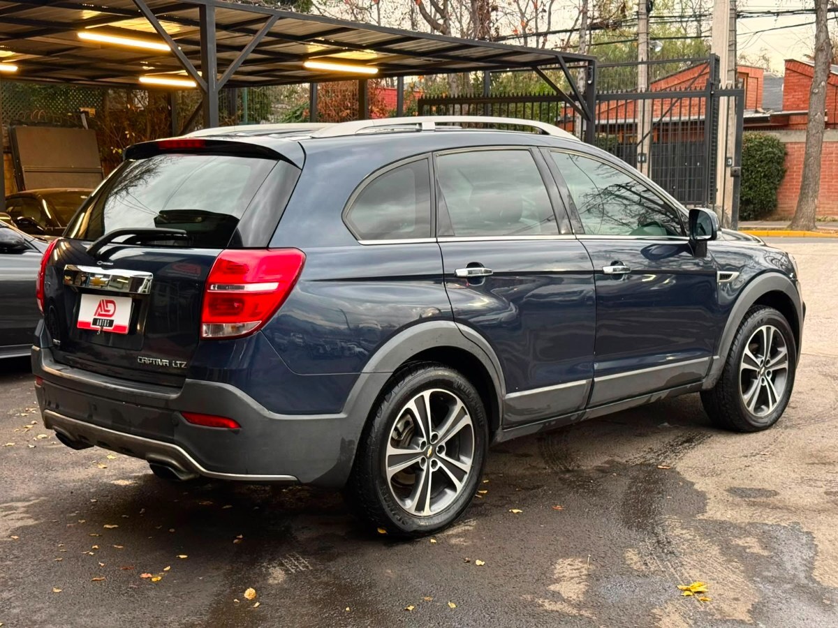 Chevrolet Captiva LTZ foto 7