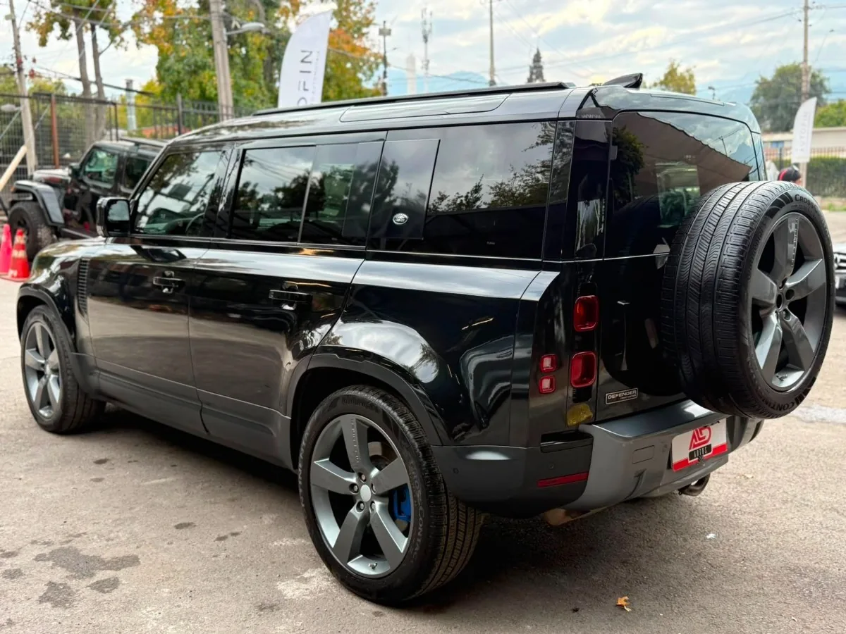 LAND ROVER DEFENDER 110 foto 5
