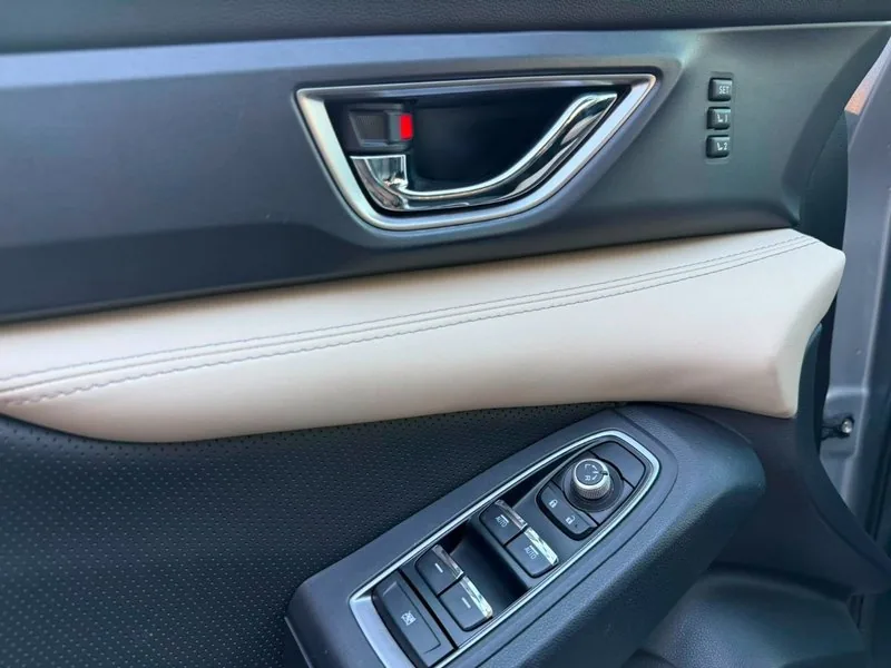 Subaru Evoltis foto 15