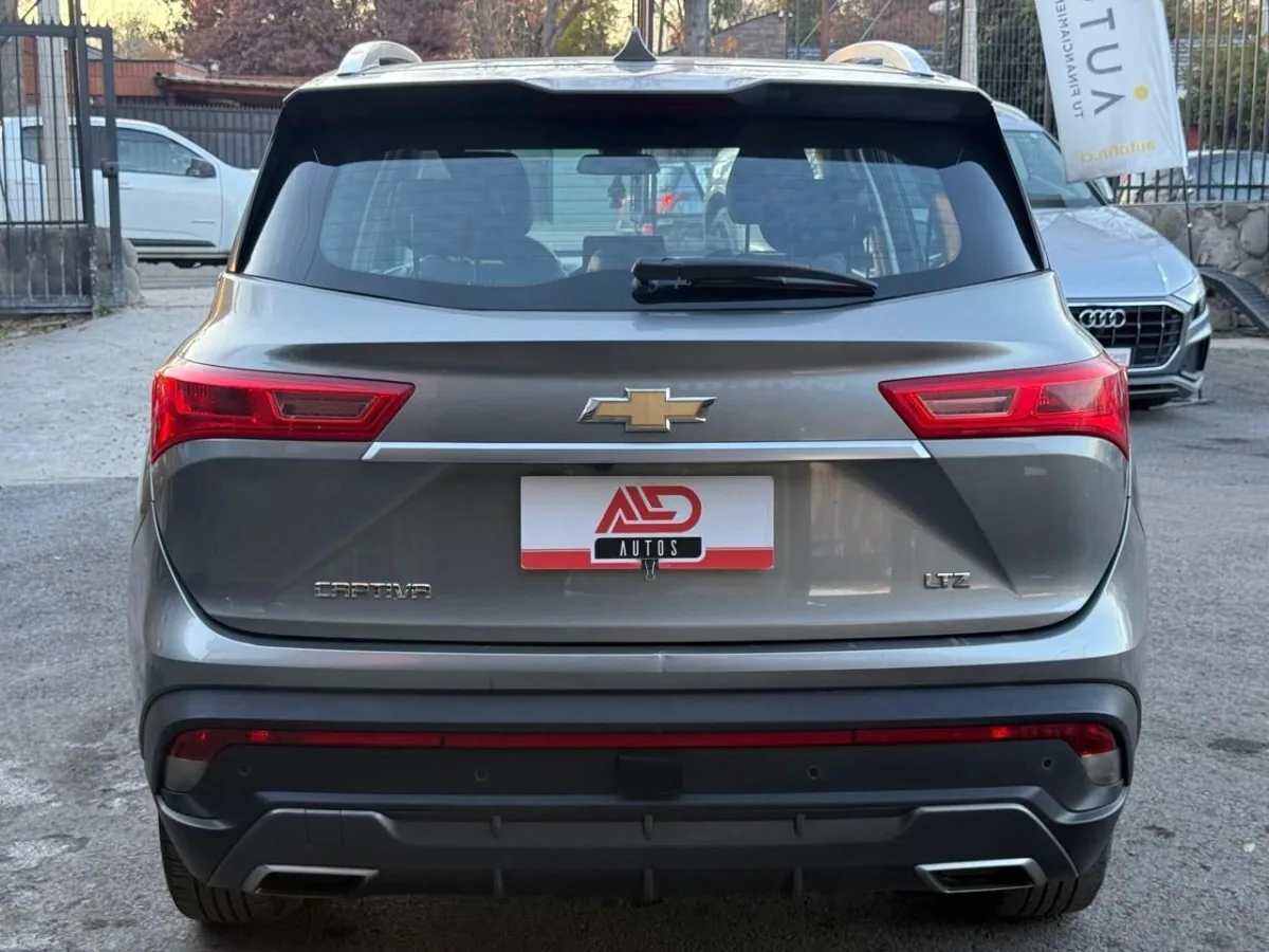 Chevrolet Captiva LTZ foto 5