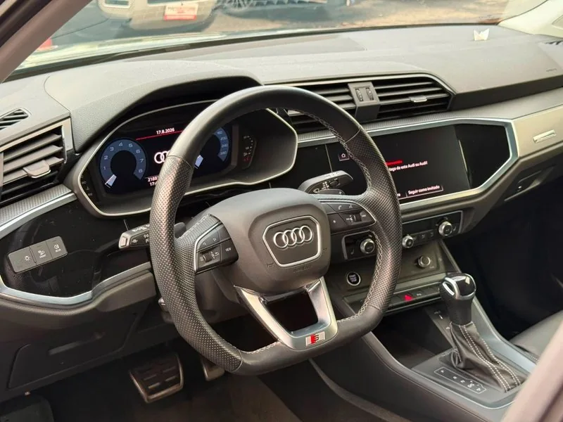 Audi Q3 35 TFSI S LINE foto 8