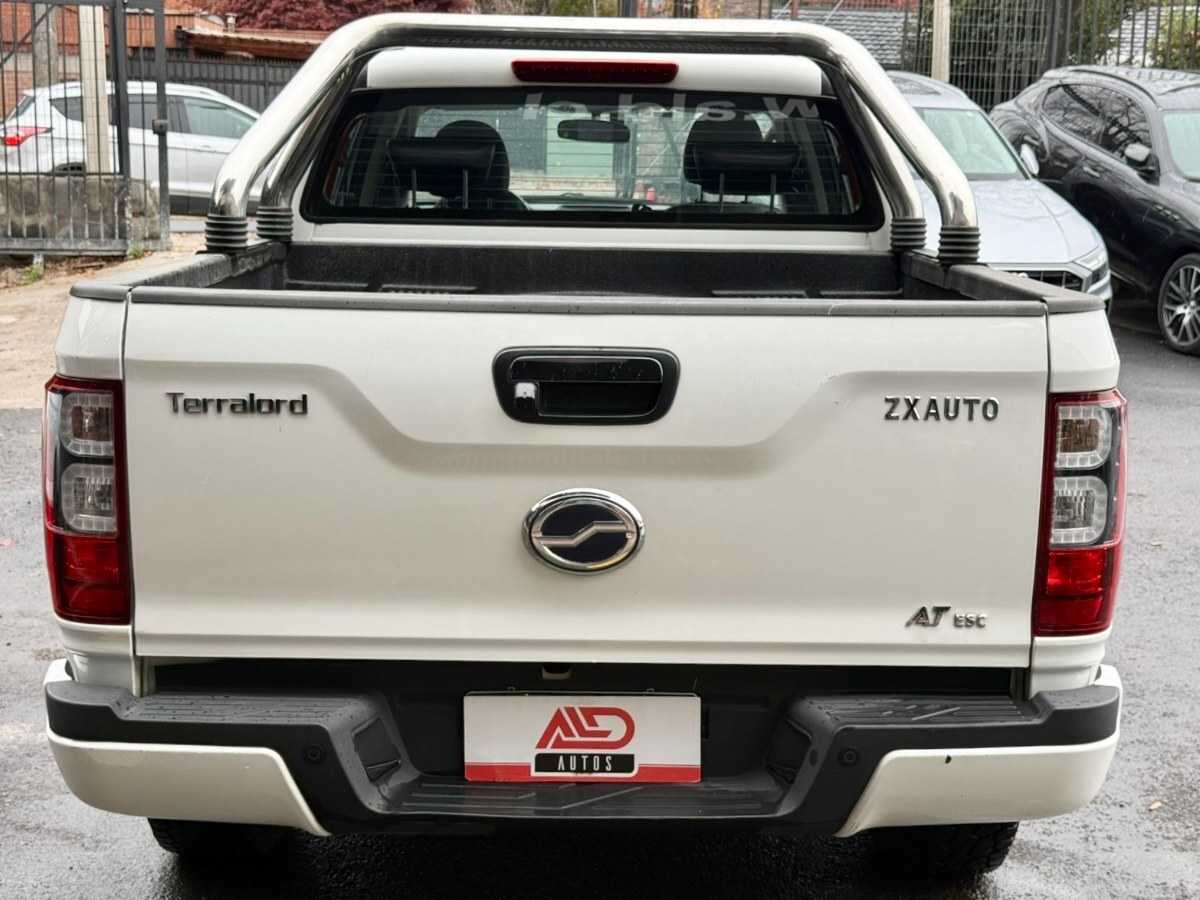 ZX Auto Terralord foto 5
