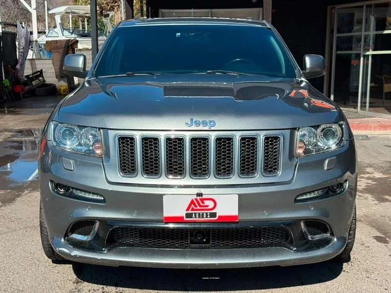 Jeep GRAND CHEROKEE SRT8 6.4 foto 2