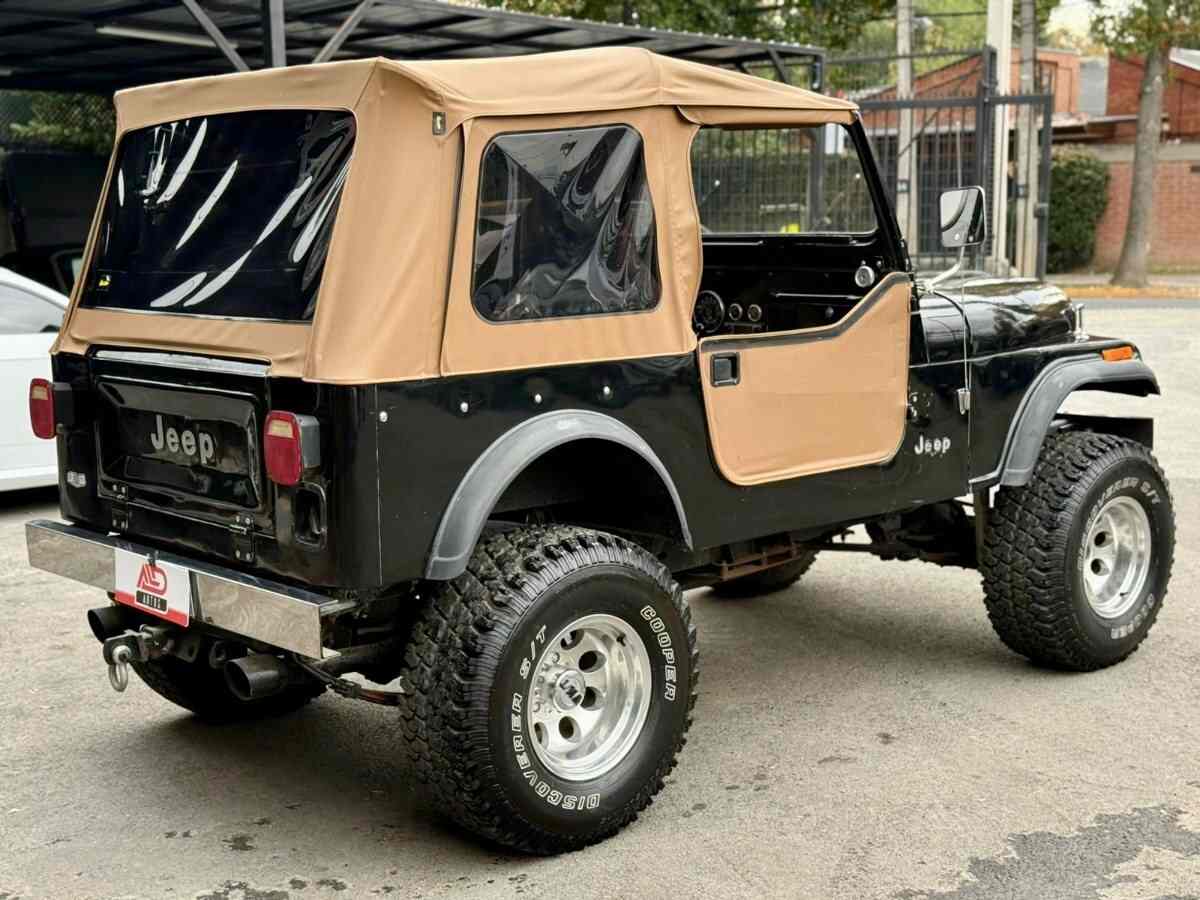 JEEP CJ7 AT V8 5.7 foto 4
