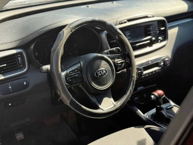 Kia Sorento foto 8