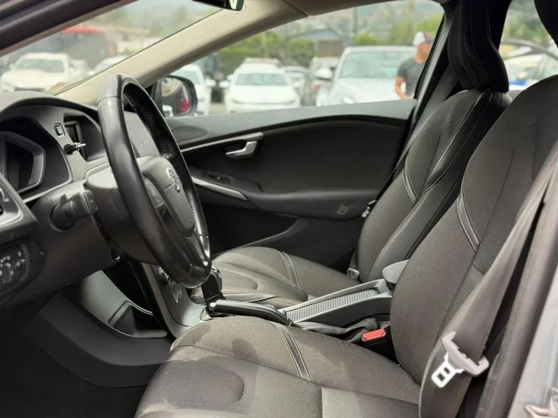 Volvo V40 CROSS COUNTRY T4 foto 14