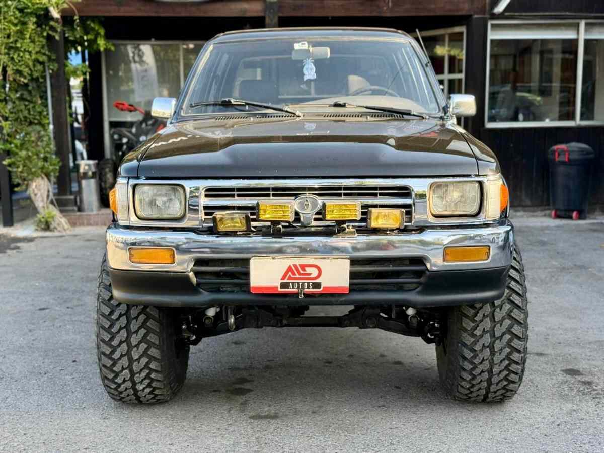 Toyota Hilux foto 1