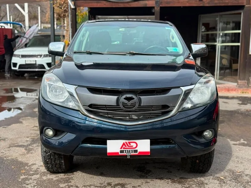 Mazda BT-50 2.2 DIESEL 4X2 MT foto 2