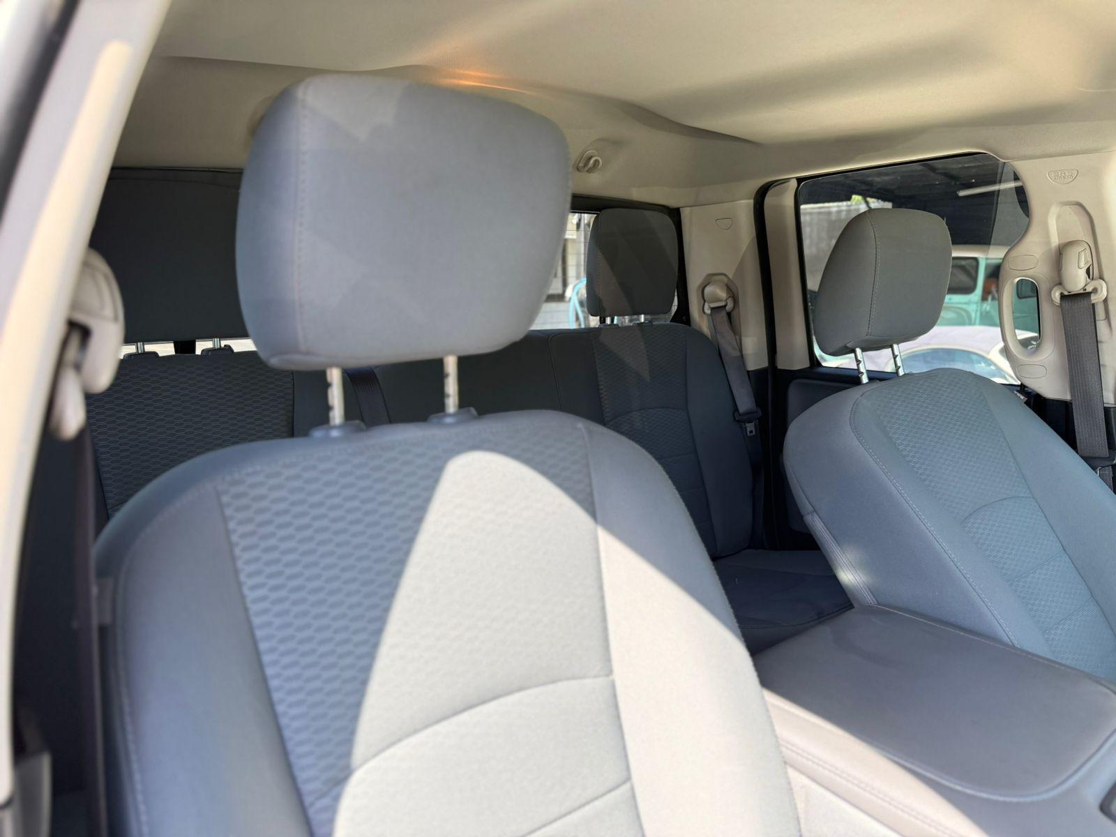 RAM 1500 SLT foto 17