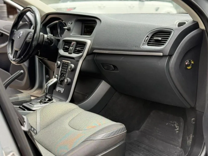 Volvo V40 CROSS COUNTRY T4 foto 15