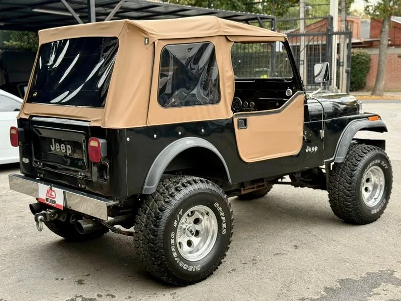 Jeep CJ7 AT V8 5.7 foto 4