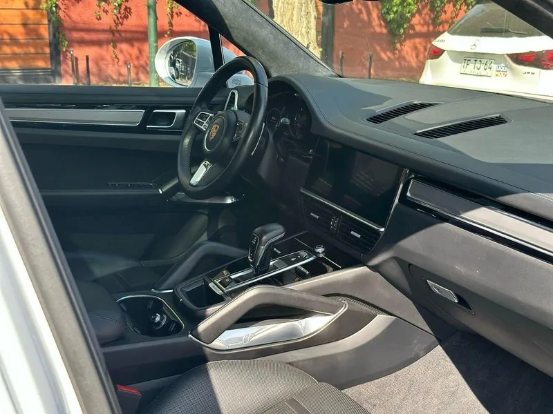 Porsche CAYENNE TURBO foto 20