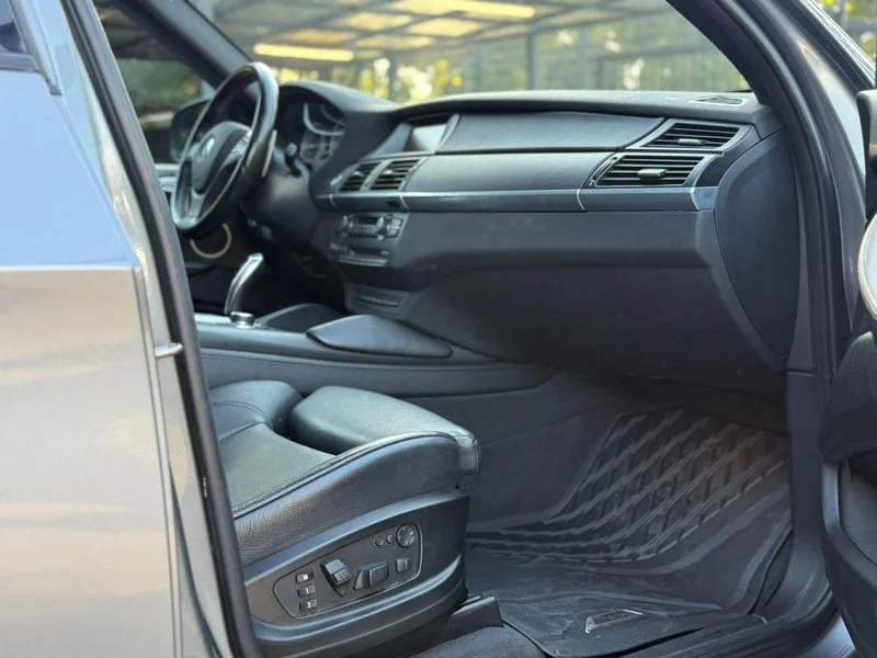 Bmw X5 M foto 15