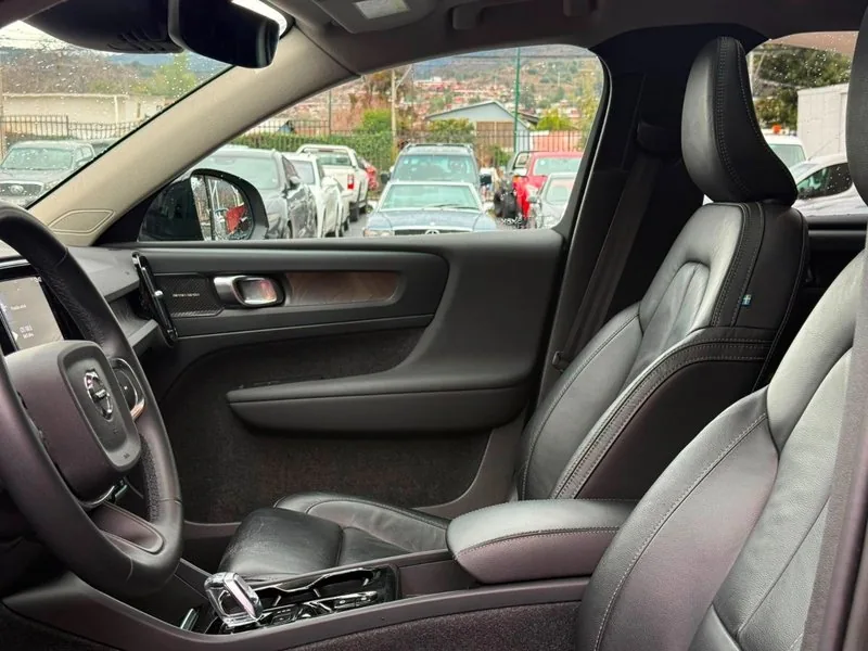 Volvo XC40 T5 HYBRID R DESING 1.5T foto 16
