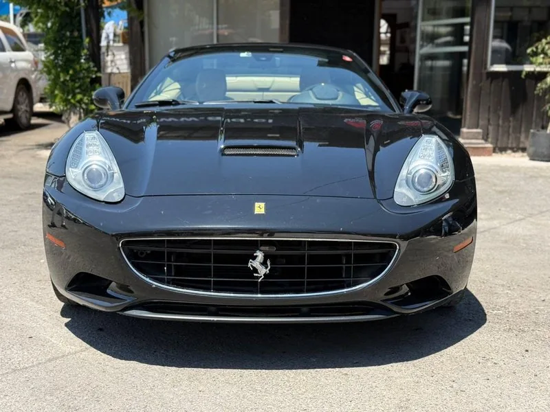 Ferrari CALIFORNIA F149 4.3 foto 2