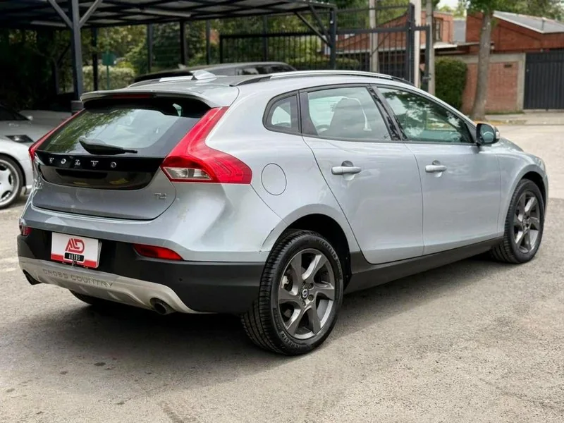 Volvo V40 CROSS COUNTRY T4 foto 4