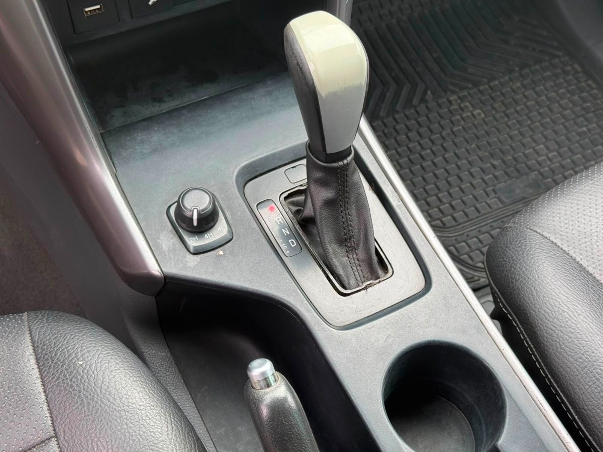 Mazda BT-50 SDX foto 19