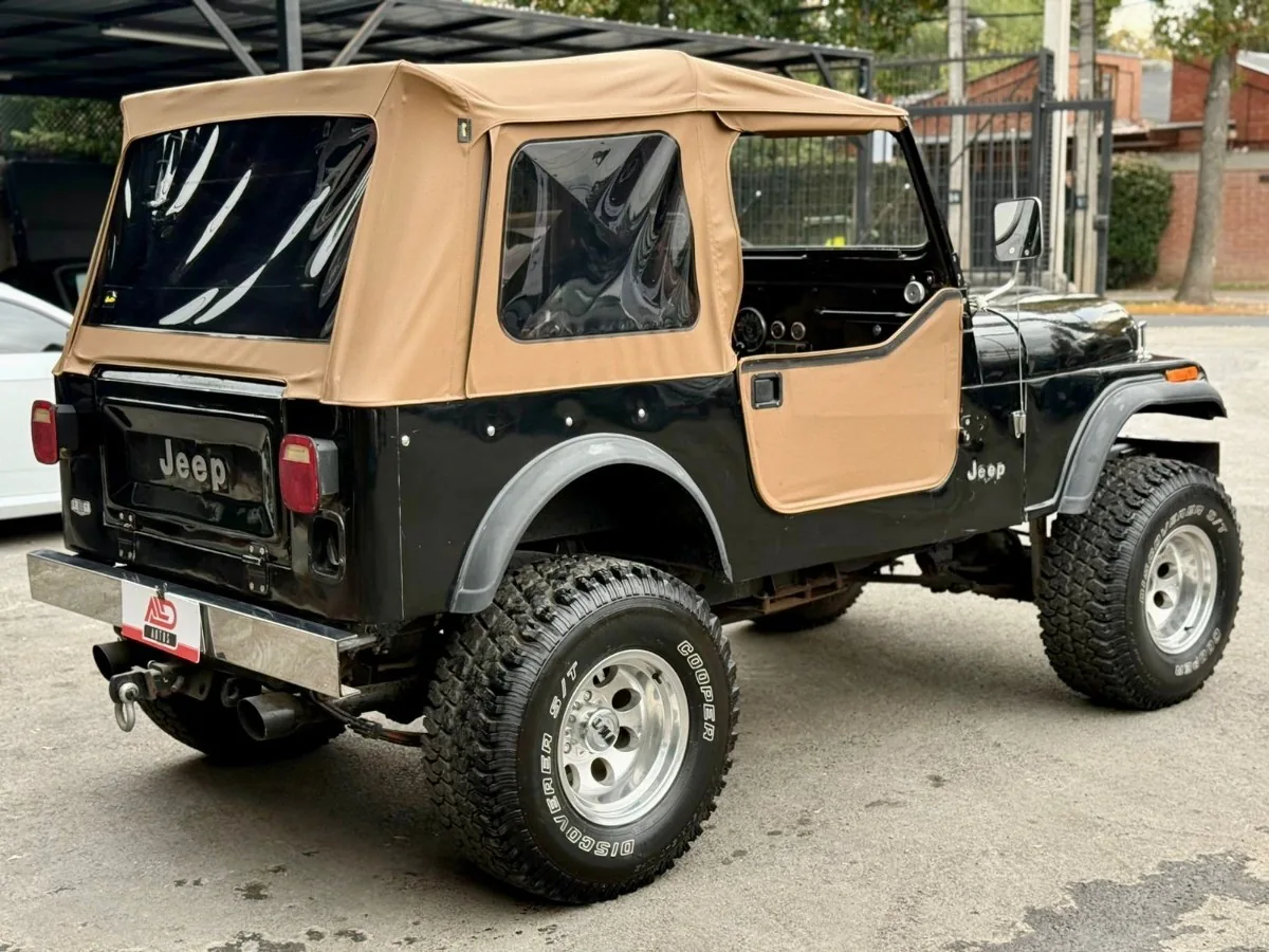 JEEP CJ7 foto 4