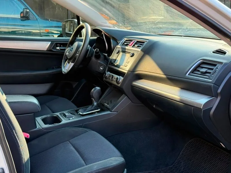 Subaru OUTBACK XS CVT 2.5 AWD foto 12