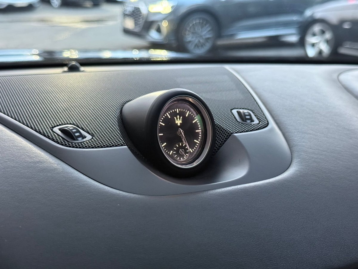 Maserati Levante foto 12