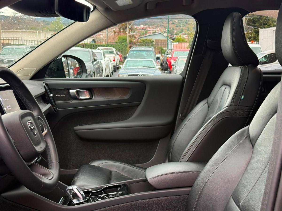 VOLVO XC40 foto 20