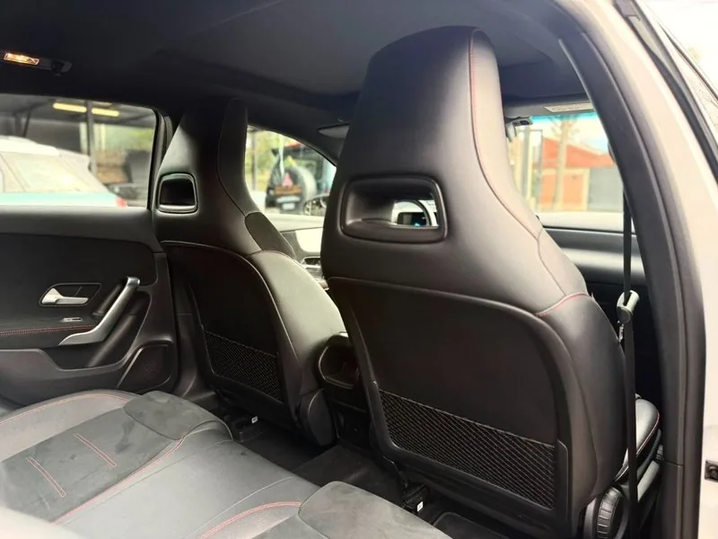 Mercedes-Benz A200 AMG LINE 2.0 foto 18