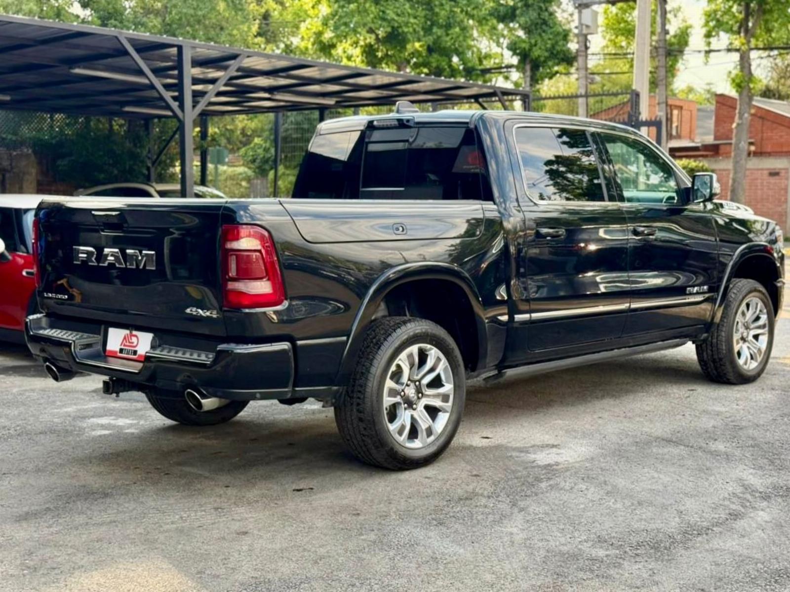 Ram 1500 Limited 4x4 foto 7